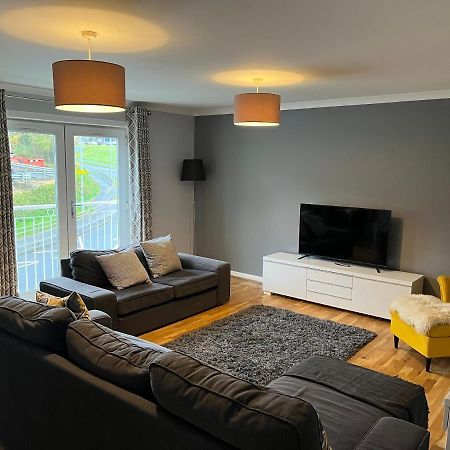 Flat Three, 212 Eaglesham Road, East Kilbride, Glasgow Екстериор снимка