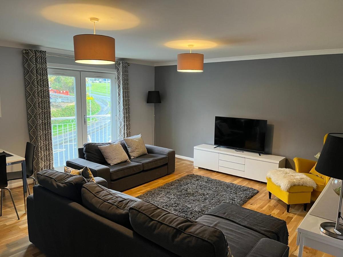 Flat Three, 212 Eaglesham Road, East Kilbride, Glasgow Екстериор снимка
