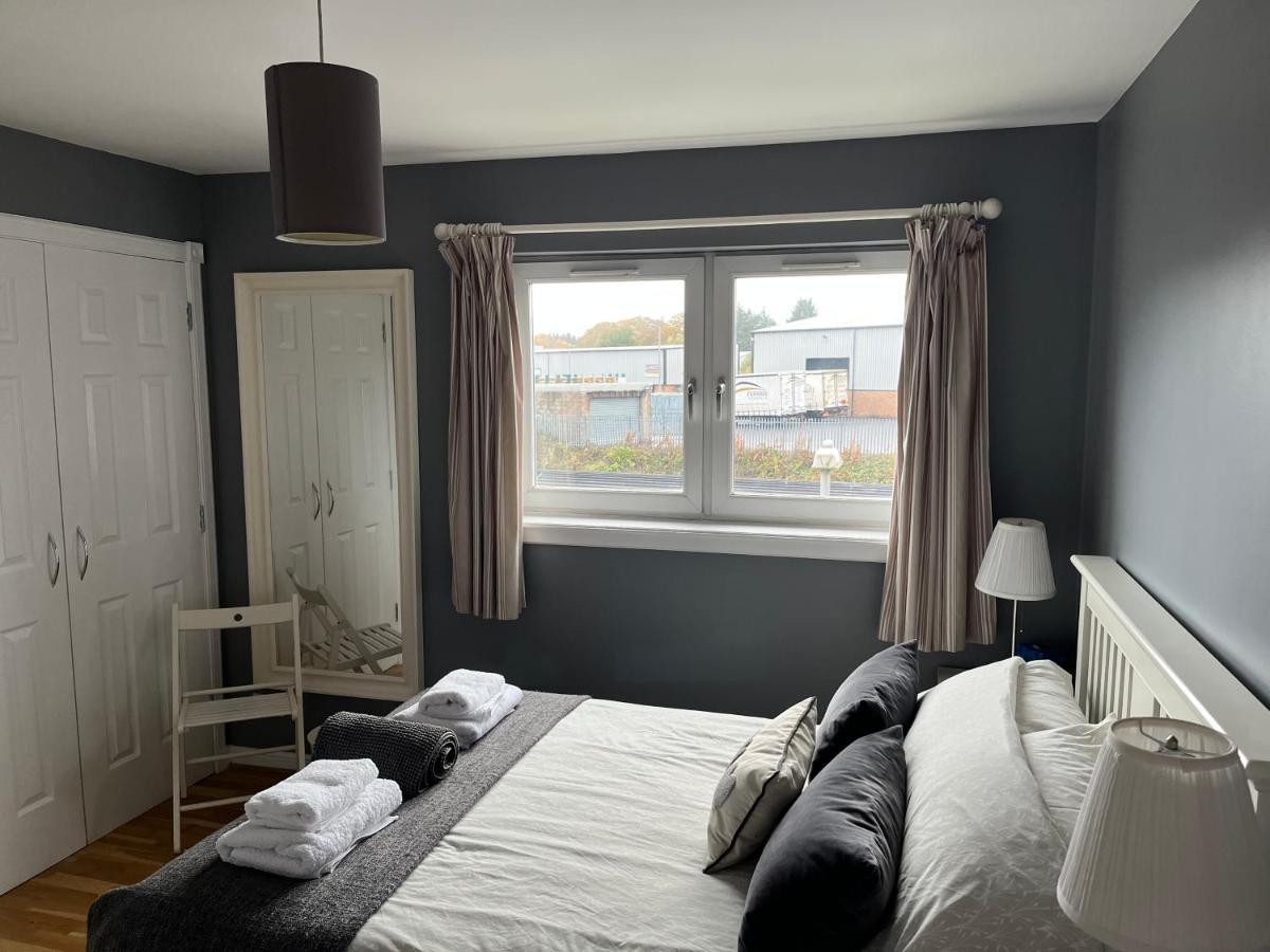 Flat Three, 212 Eaglesham Road, East Kilbride, Glasgow Екстериор снимка