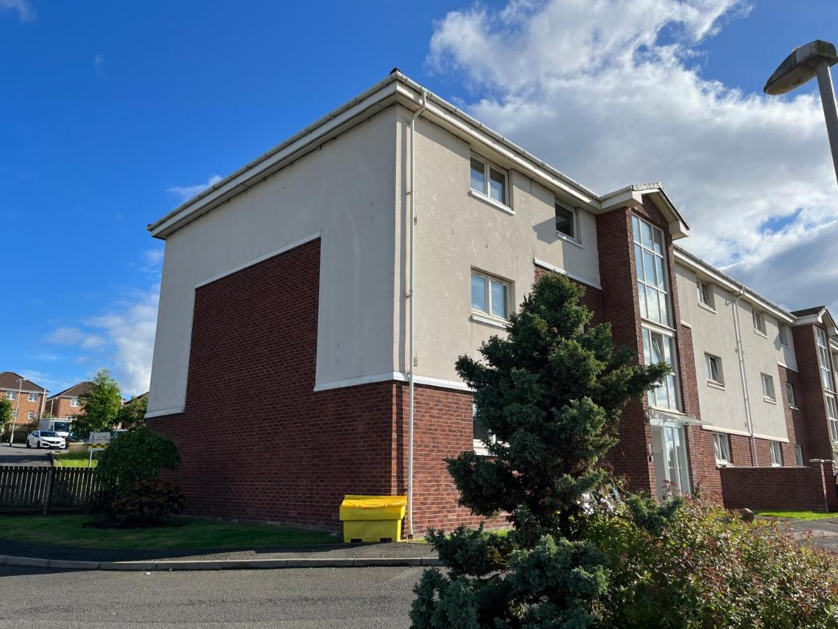 Flat Three, 212 Eaglesham Road, East Kilbride, Glasgow Екстериор снимка